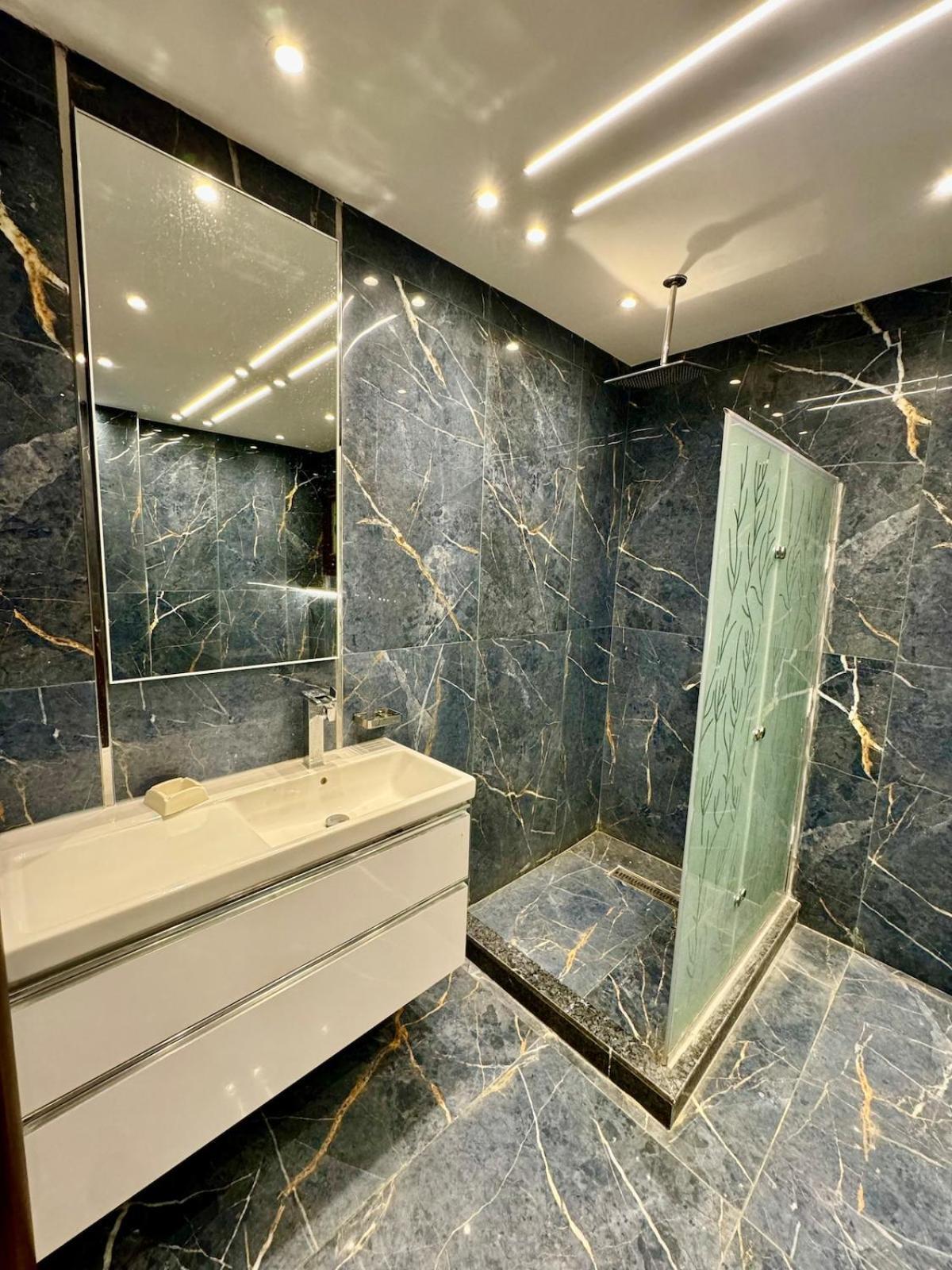 Modern 3br Apartment, Prime Dokki Location *