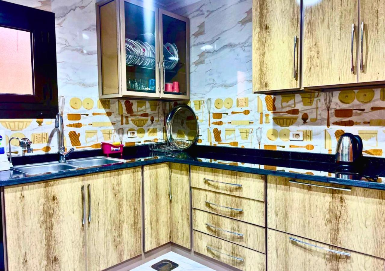 Modern 3br Apartment, Prime Dokki Location Cairo